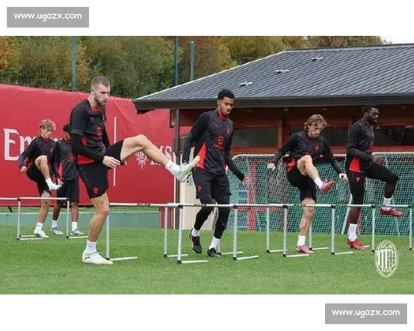米兰训练两极分化：奇克归队合练，埃斯图皮尼安单独康复战亚特兰大